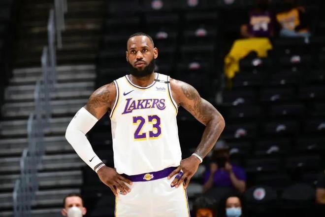 NBA：凯尔特人大胜奇才 双探花手感火热（NBA：双探花手感爆棚 凯尔特人轻取奇才）