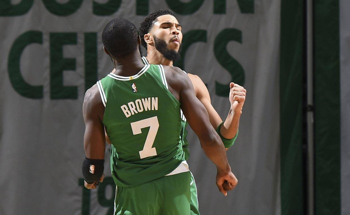 斯基拉：那不勒斯计划通过冬窗买中场，目前看上梅努等5人（斯基拉：那不勒斯冬窗补强中场，锁定梅努在内的5名目标）