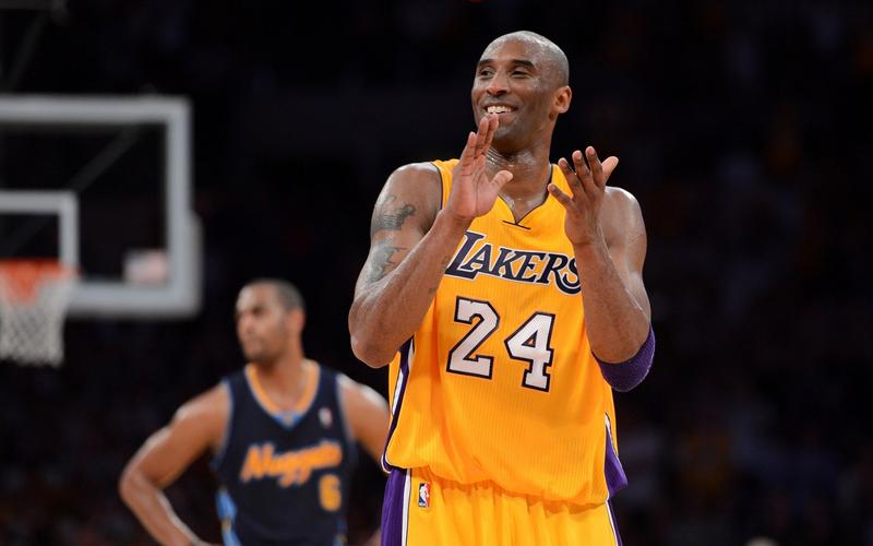 状态全无！浓眉半场4中0贡献0分3板2助，罚球2中0（手感冰冷！浓眉半场4投全失仅0分3板2助，两罚全失）